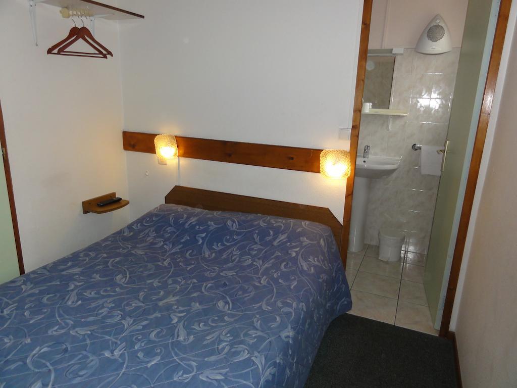 Symp'Hotel Nivolas-Vermelle Quarto foto